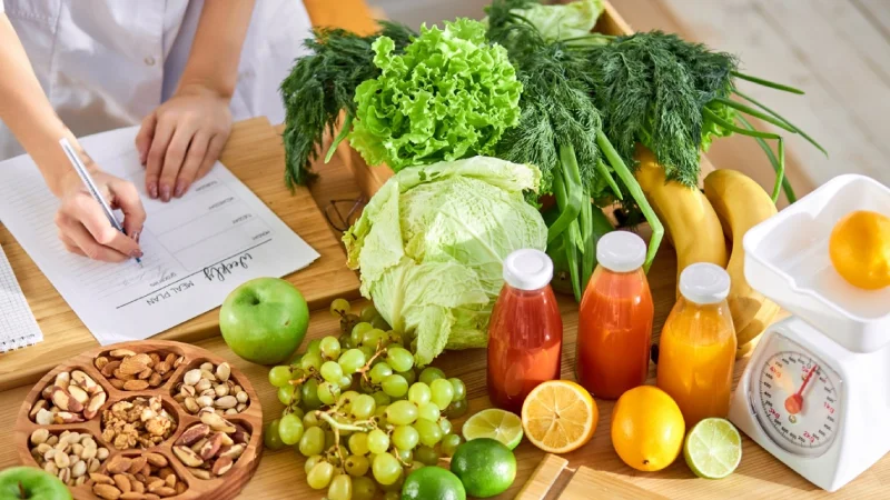 مشاوره تغذیه قبل از عمل لاغری