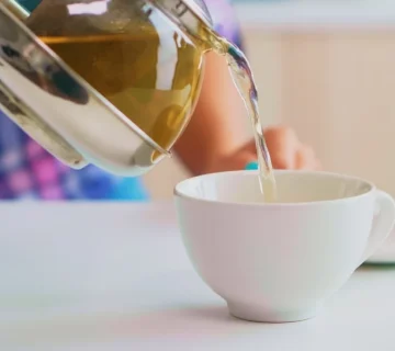 مصرف چای سبز برای لاغری شکم و پهلو